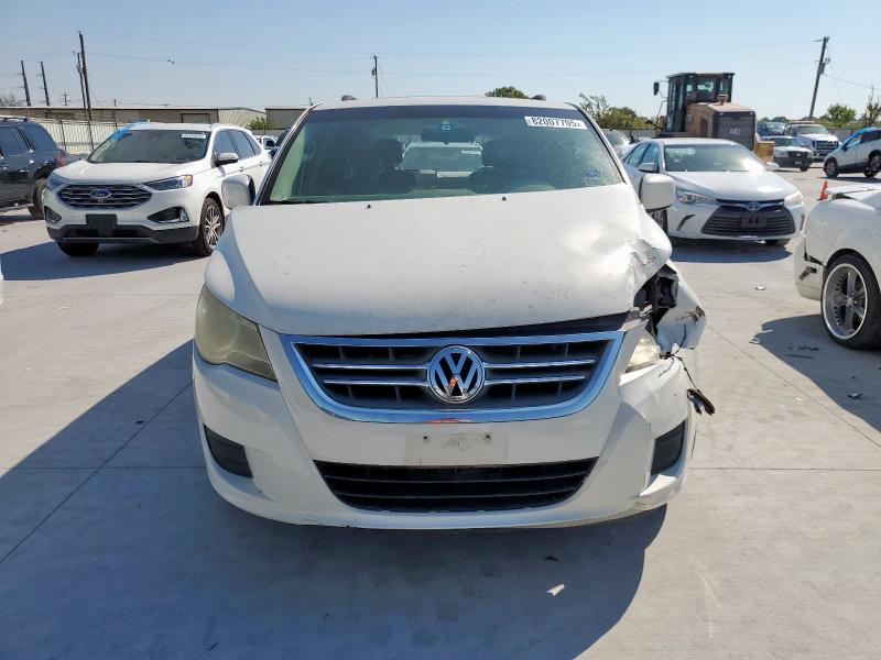 2V8HW34189R586041 - 2009 VOLKSWAGEN ROUTAN SE أبيض صورة 5