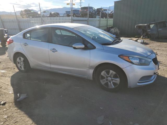 KNAFK4A67G5465593 - 2016 KIA FORTE LX SILVER photo 4