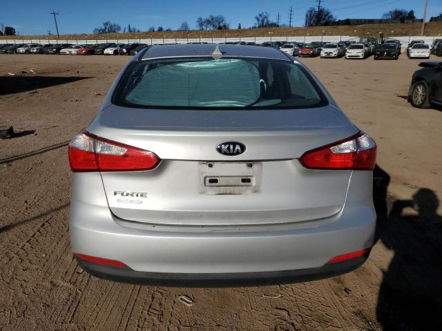 KNAFK4A67G5465593 - 2016 KIA FORTE LX SILVER photo 6