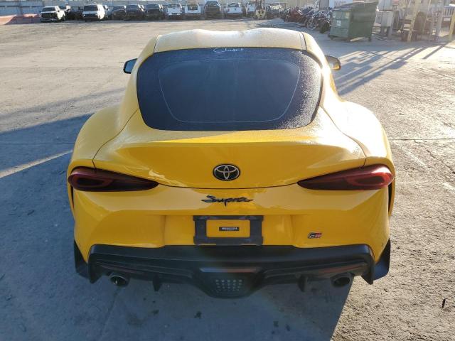 WZ1DB2C02MW043214 - 2021 TOYOTA SUPRA YELLOW photo 6