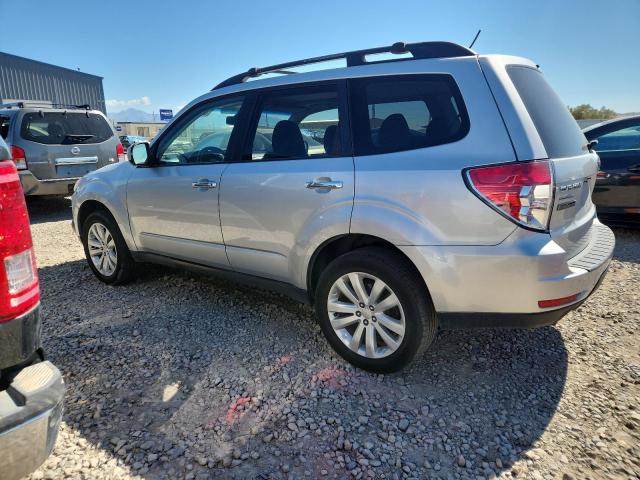 JF2SHADC7BH714032 - 2011 SUBA FORESTER 2.5X PREMIUM SILVER photo 2