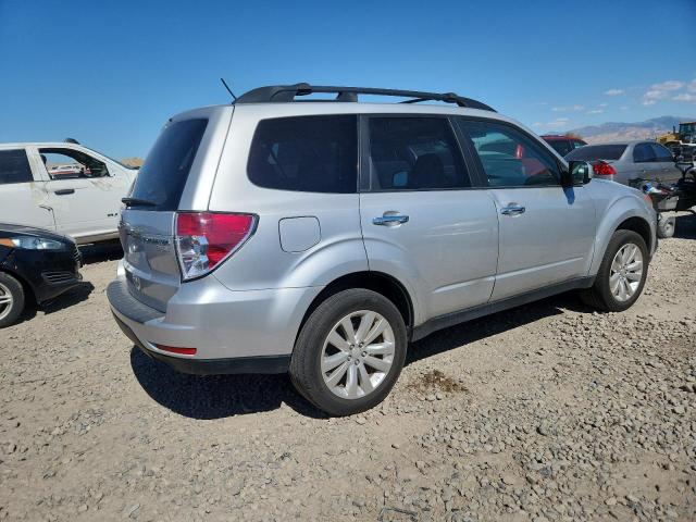 JF2SHADC7BH714032 - 2011 SUBA FORESTER 2.5X PREMIUM SILVER photo 3