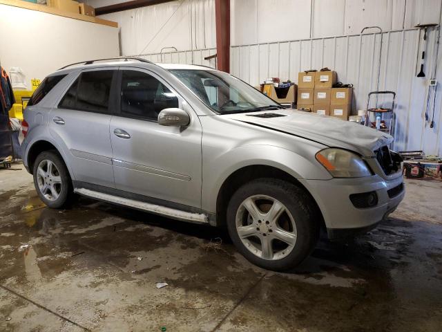 4JGBB22E48A432860 - 2008 MERCEDES-BENZ ML 320 CDI SILVER photo 4