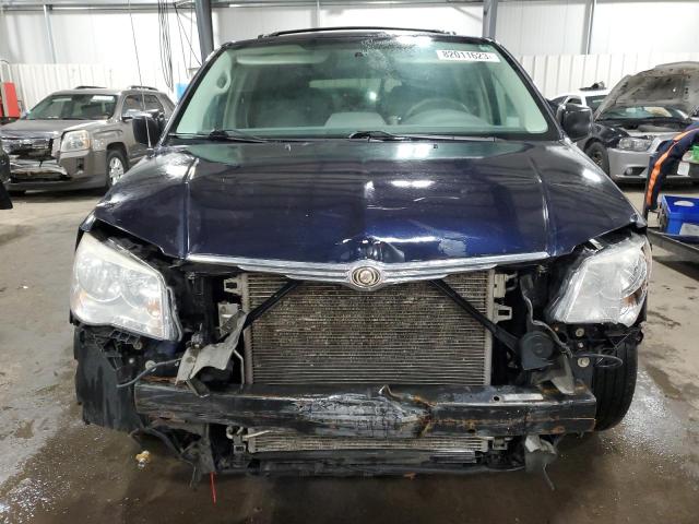 2A4RR5D15AR151463 - 2010 CHRYSLER TOWN & COU TOURING BLUE photo 5