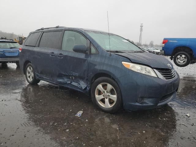 5TDKK3DC6BS139025 - 2011 TOYOTA SIENNA LE BLUE photo 4