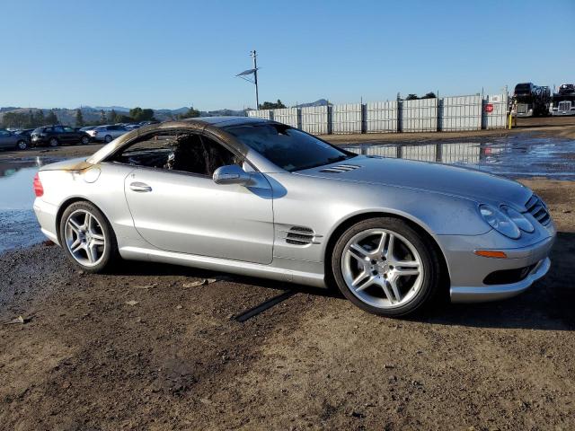 WDBSK75F73F032632 - 2003 MERCEDES-BENZ SL 500R SILVER photo 4