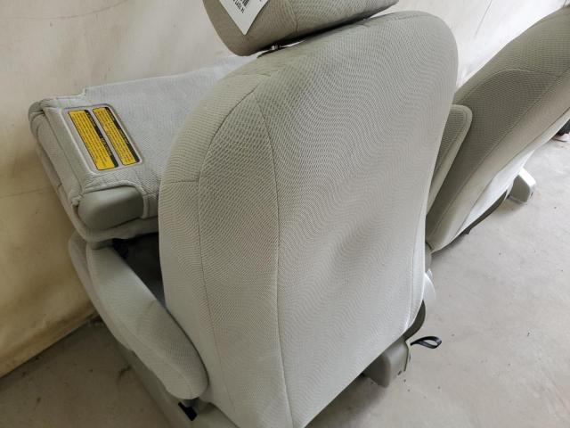 CARSEATS0NLY - 2014 TOYOTA SIENNA LE TAN photo 7