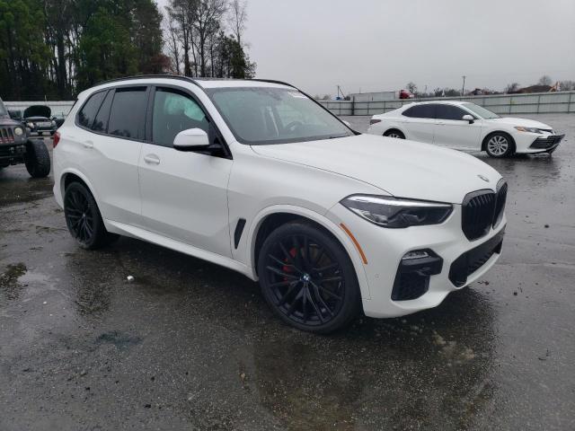 5UXCR4C02M9G80671 - 2021 BMW X5 SDRIVE 40I WHITE photo 4