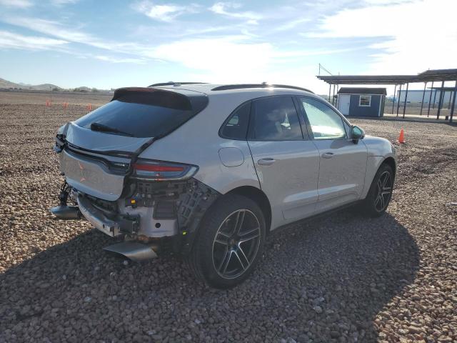 WP1AA2A59MLB05386 - 2021 PORSCHE MACAN SILVER photo 3