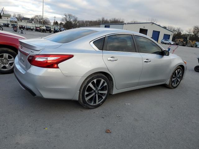 1N4AL3AP4HC109814 - 2017 NISSAN ALTIMA 2.5 SILVER photo 3