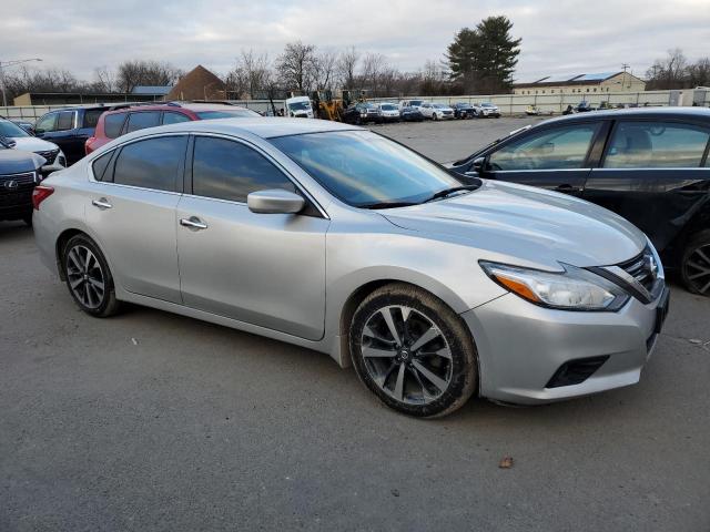 1N4AL3AP4HC109814 - 2017 NISSAN ALTIMA 2.5 SILVER photo 4