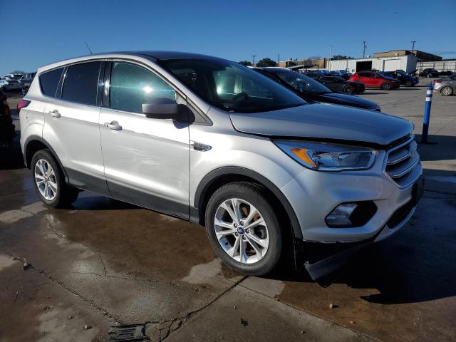 1FMCU9GD9KUC18122 - 2019 FORD ESCAPE SE SILVER photo 4