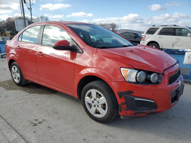 1G1JB5SH5D4155780 - 2013 CHEVROLET SONIC LS RED photo 4