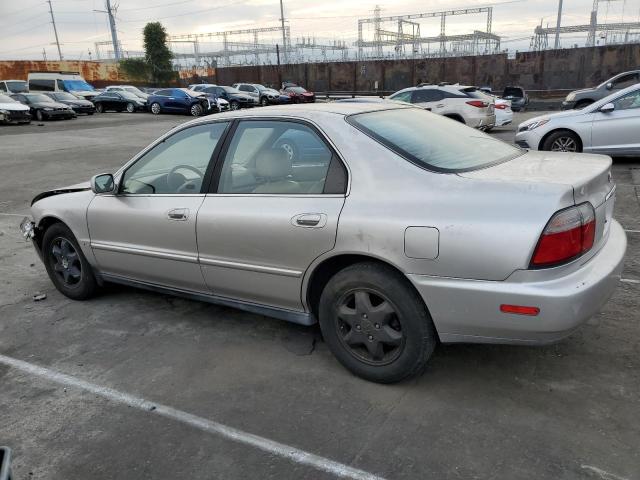 1HGCE6676VA018432 - 1997 HONDA ACCORD EX BROWN photo 2