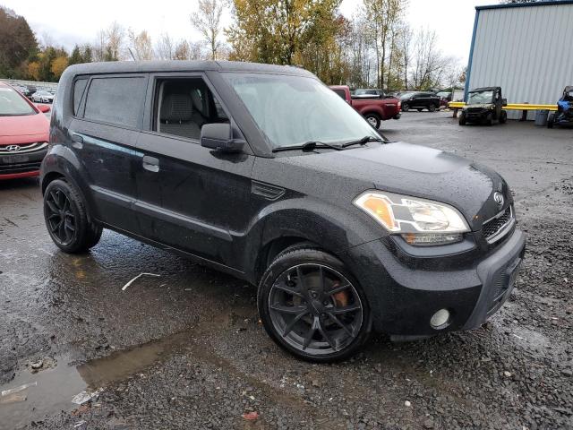 KNDJT2A28A7700266 - 2010 KIA SOUL + BLACK photo 4