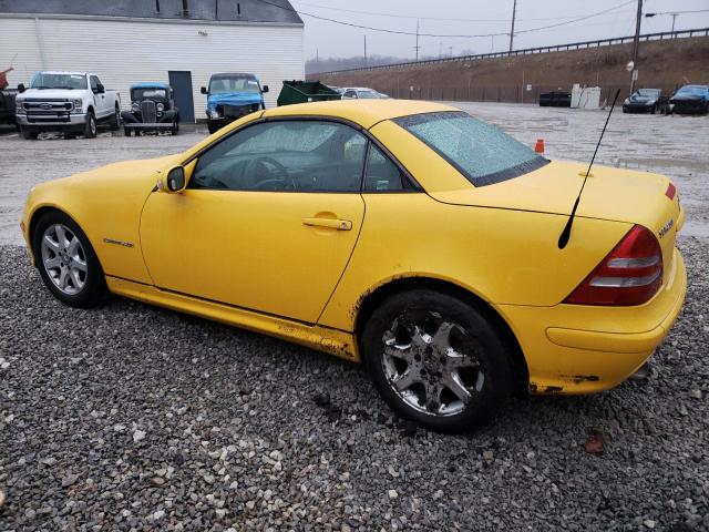 WDBKK49F42F251961 - 2002 MERCEDES-BENZ SLK 230 KOMPRESSOR YELLOW photo 2