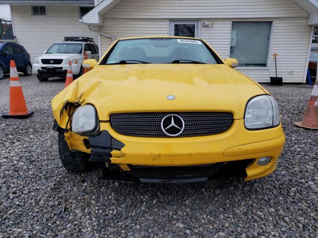 WDBKK49F42F251961 - 2002 MERCEDES-BENZ SLK 230 KOMPRESSOR YELLOW photo 5