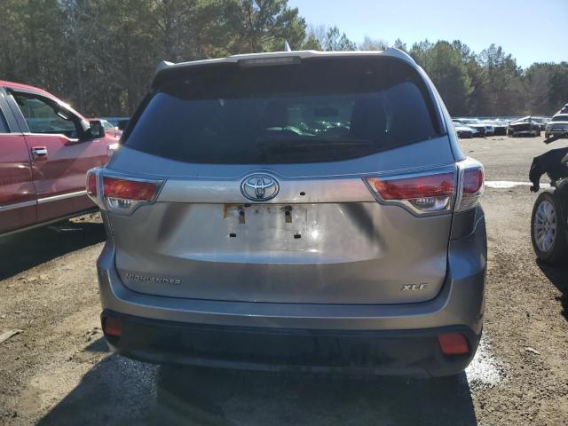 5TDKKRFH8GS126652 - 2016 TOYOTA HIGHLANDER XLE SILVER photo 6