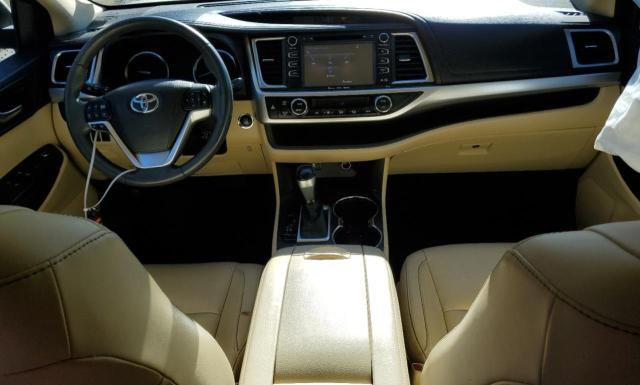 5TDKKRFH8GS126652 - 2016 TOYOTA HIGHLANDER XLE SILVER photo 8