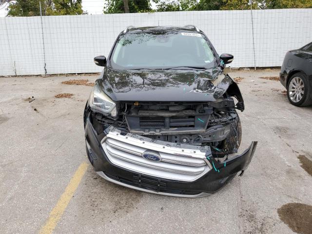 1FMCU9J92HUB62327 - 2017 FORD ESCAPE TITANIUM შავი ფოტო 5