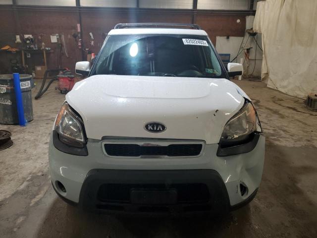 KNDJT2A24B7725358 - 2011 KIA SOUL + WHITE photo 5