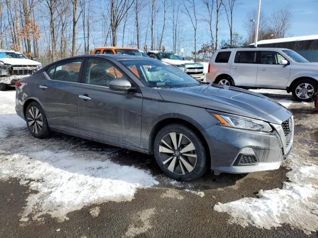 1N4BL4DVXMN344785 - 2021 NISSAN ALTIMA SV GRAY photo 4