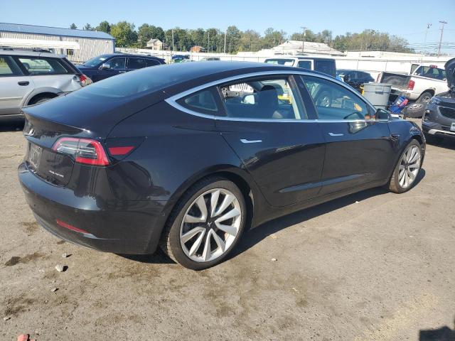 5YJ3E1EB9JF071814 - 2018 TESLA MODEL 3 黑色 照片 3