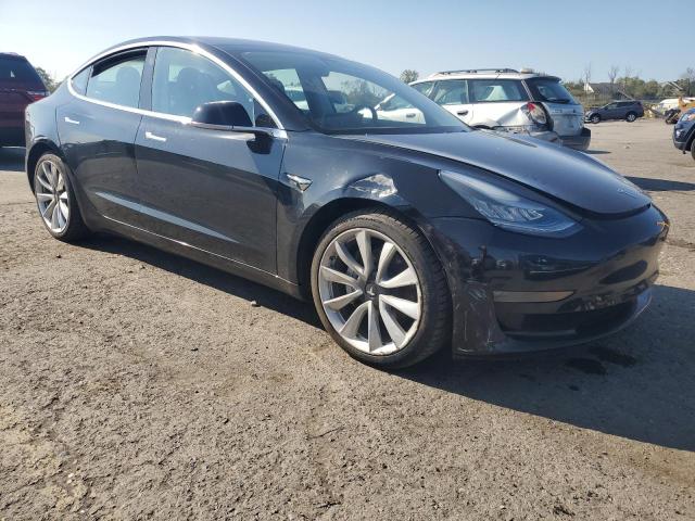 5YJ3E1EB9JF071814 - 2018 TESLA MODEL 3 黑色 照片 4