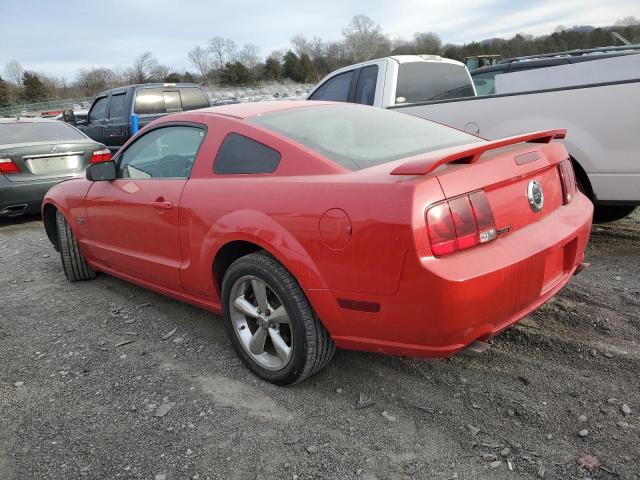 1ZVFT82H155223819 - 2005 FORD MUSTANG GT RED photo 2