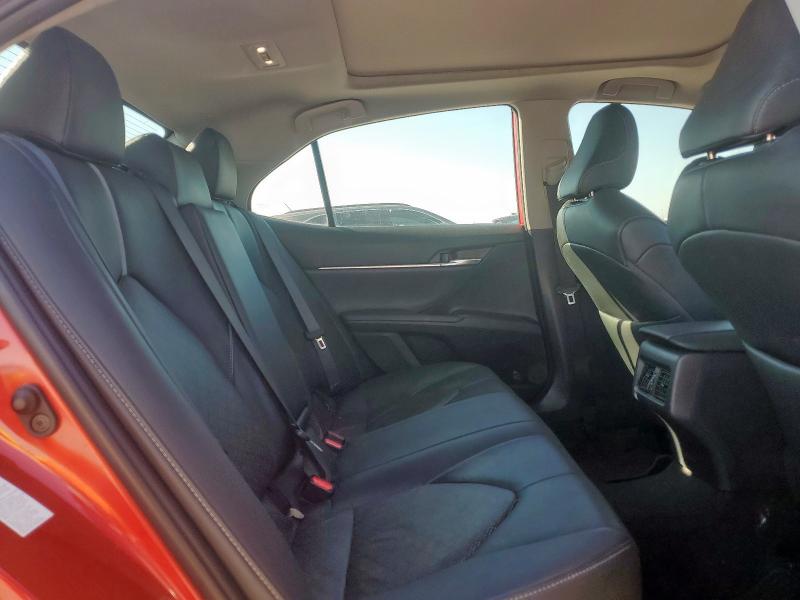 4T1B61HK5KU179159 - 2019 TOYOTA CAMRY XSE 红色 照片 10