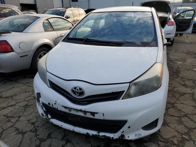 VNKKTUD31EA000867 - 2014 TOYOTA YARIS WHITE photo 5