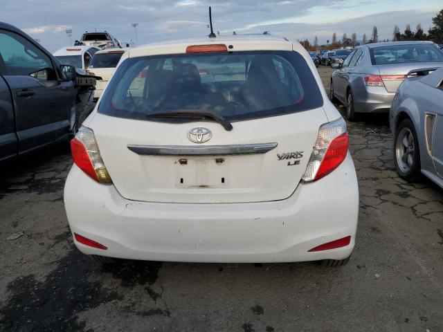 VNKKTUD31EA000867 - 2014 TOYOTA YARIS WHITE photo 6