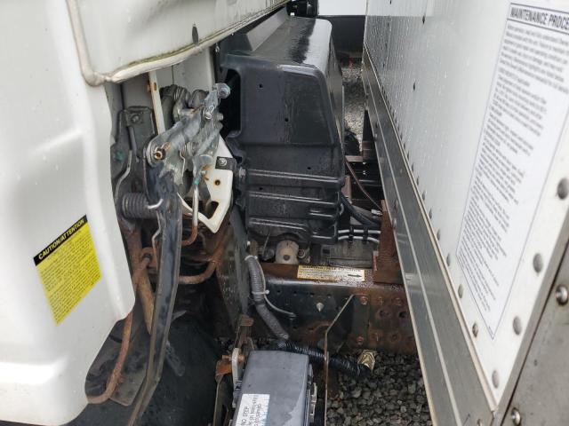 54DC4W1B5GS807421 - 2016 ISUZU NPR HD WHITE photo 12