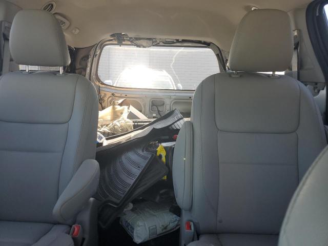 5TDDZ3DC5LS242944 - 2020 TOYOTA SIENNA XLE 银色 照片 10