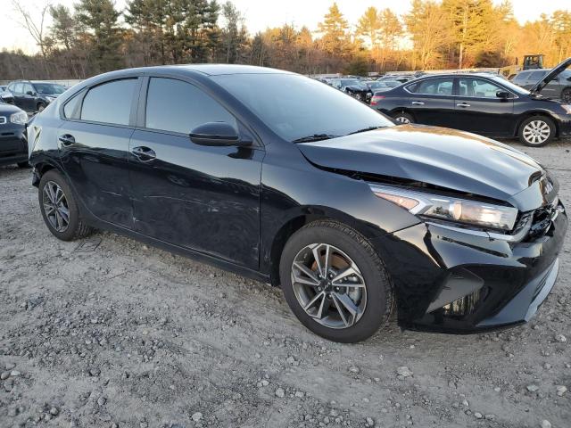 3KPF24AD0PE674504 - 2023 KIA FORTE LX BLACK photo 4