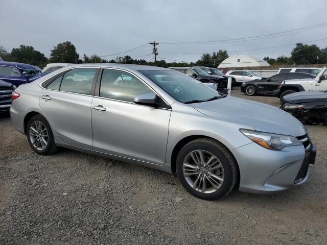 4T1BF1FK8GU156405 - 2016 TOYOTA CAMRY LE SILVER photo 4