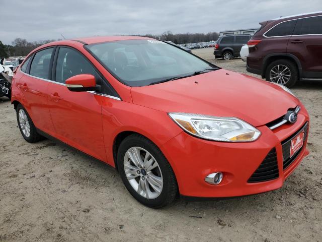 1FAHP3H27CL457869 - 2012 FORD FOCUS SEL RED photo 4