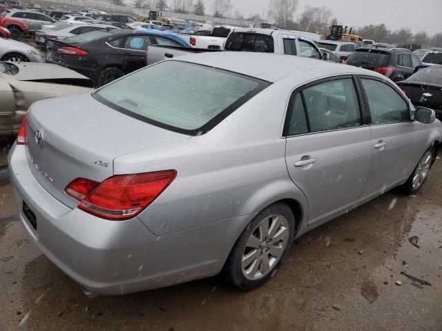 4T1BK36B75U057109 - 2005 TOYOTA AVALON XL SILVER photo 3