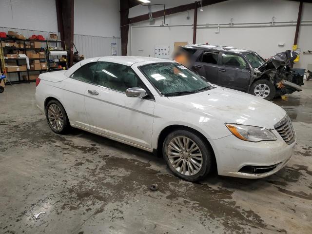 1C3BC7EG9BN554839 - 2011 CHRYSLER 200 LIMITED WHITE photo 4