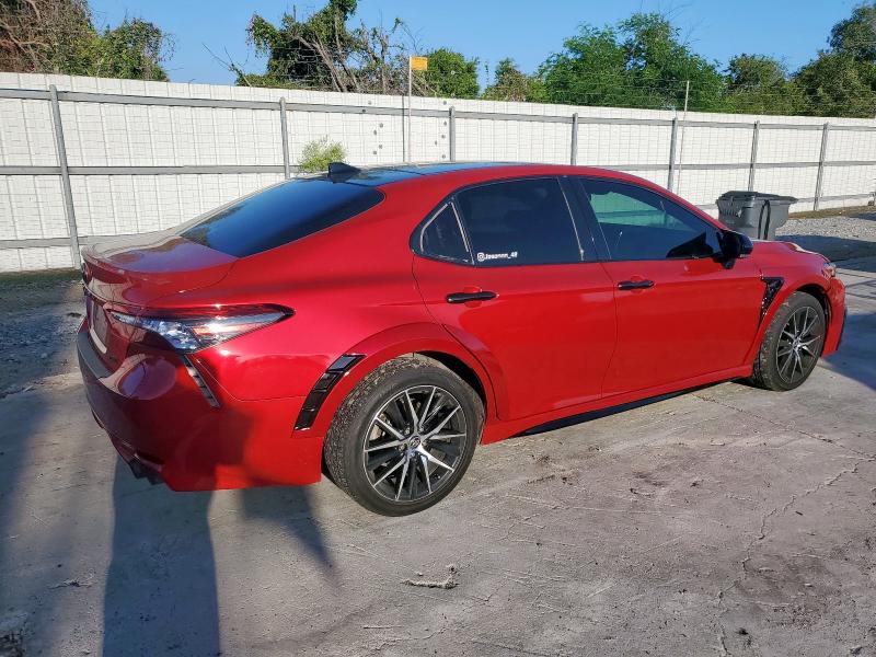 4T1K61AK7NU011487 - 2022 TOYOTA CAMRY XSE RED photo 3