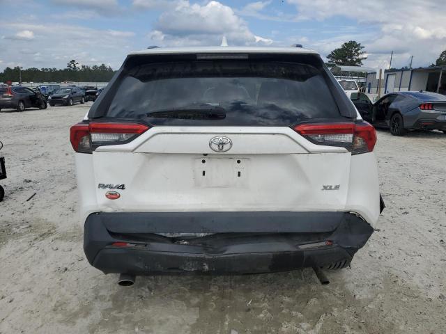 2T3W1RFV8MC162203 - 2021 TOYOTA RAV4 XLE WHITE photo 6