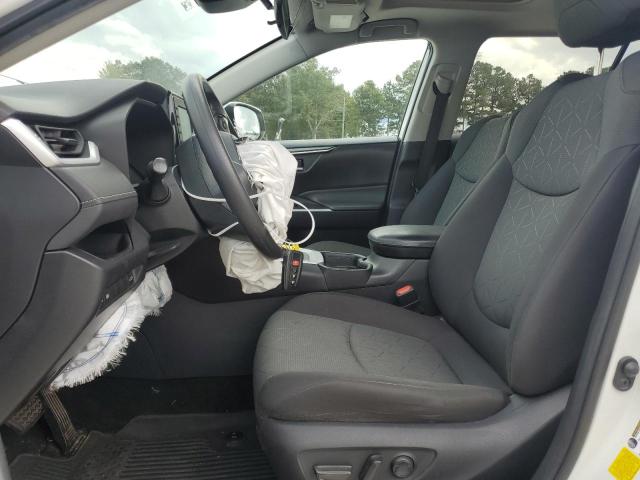 2T3W1RFV8MC162203 - 2021 TOYOTA RAV4 XLE WHITE photo 7