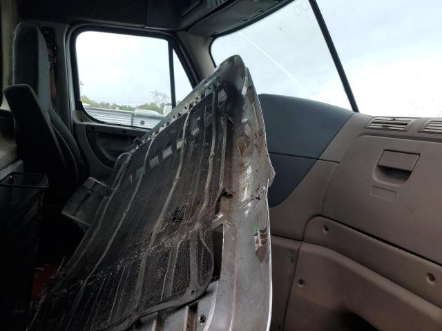 1FUJGECK7BSAW0080 - 2011 FREIGHTLINER CASCADIA WHITE photo 5