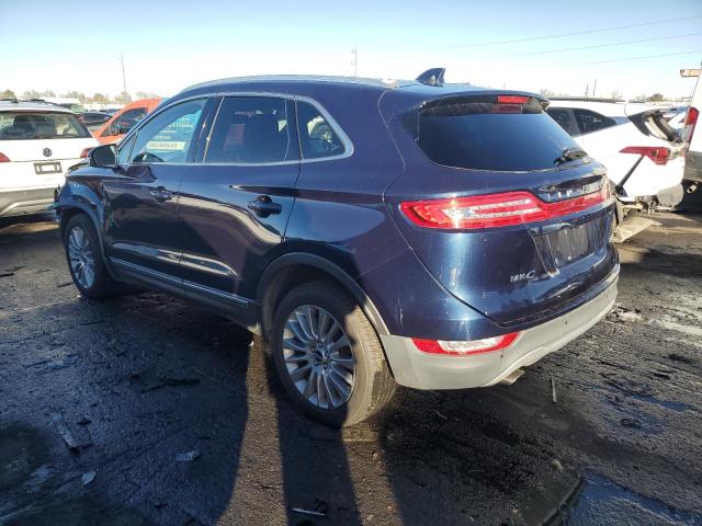 5LMCJ3D93HUL69999 - 2017 LINCOLN MKC RESERVE BLUE photo 2