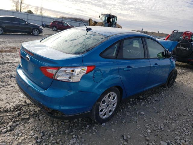 1FAHP3F26CL353523 - 2012 FORD FOCUS SE BLUE photo 3