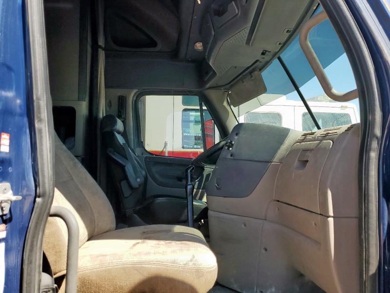 1FUJGLDR7ASAH9349 - 2010 FREIGHTLINER CASCADIA BLUE photo 5