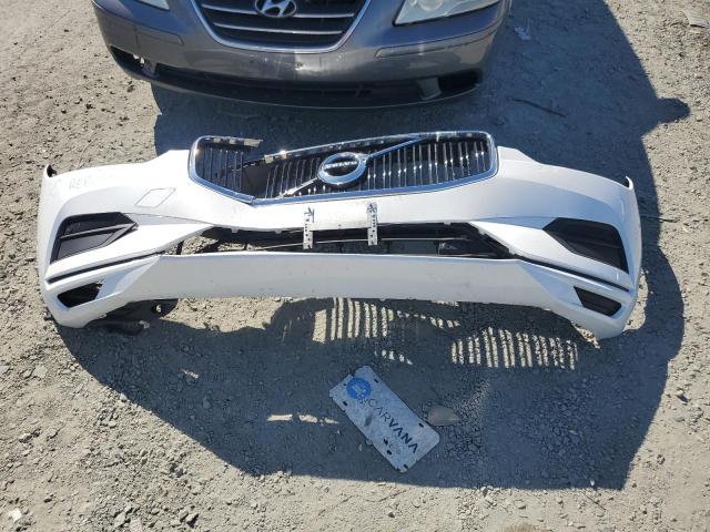 LYV102RK0JB106781 - 2018 VOLVO XC60 T5 WHITE photo 13