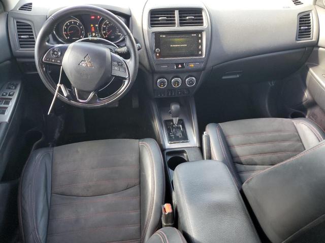 JA4AR3AWXJZ019158 - 2018 MITSUBISHI OUTLANDER ES შავი ფოტო 8