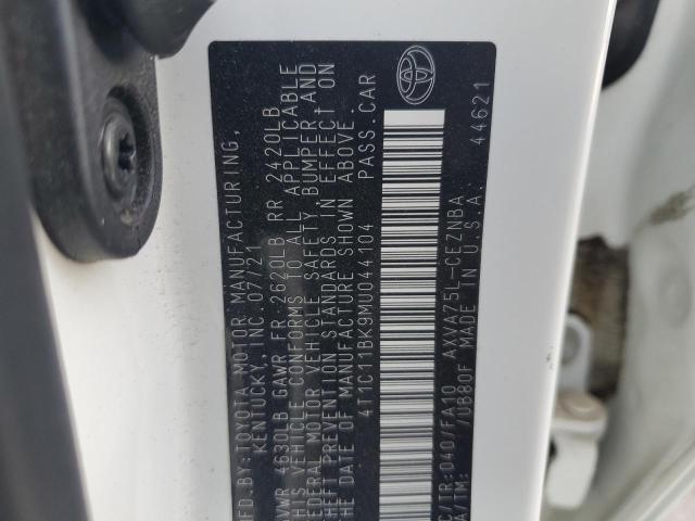 4T1C11BK9MU044104 - 2021 TOYOTA CAMRY LE WHITE photo 13