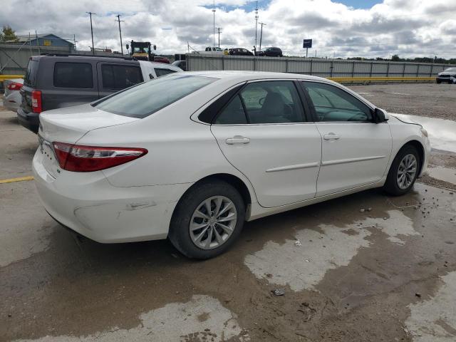 4T1BF1FK1HU347956 - 2017 TOYOTA CAMRY LE 白色 照片 3